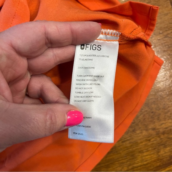 Figs Orange v neck top size XS PO# 2525 - Picture 3 of 9